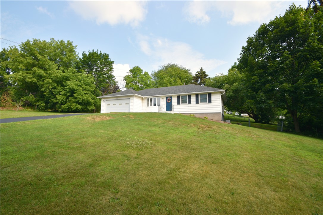 2 Pebble Hill Road Perinton, NY 14450 - Photo 1 of 1 Exterior front