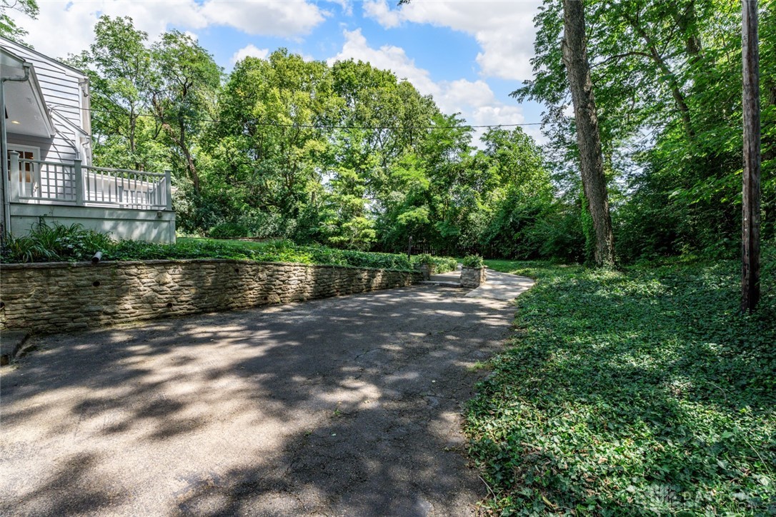2420 Ridgeway Road Dayton, OH 45419 - Photo 54 of 62 Back yard entry path