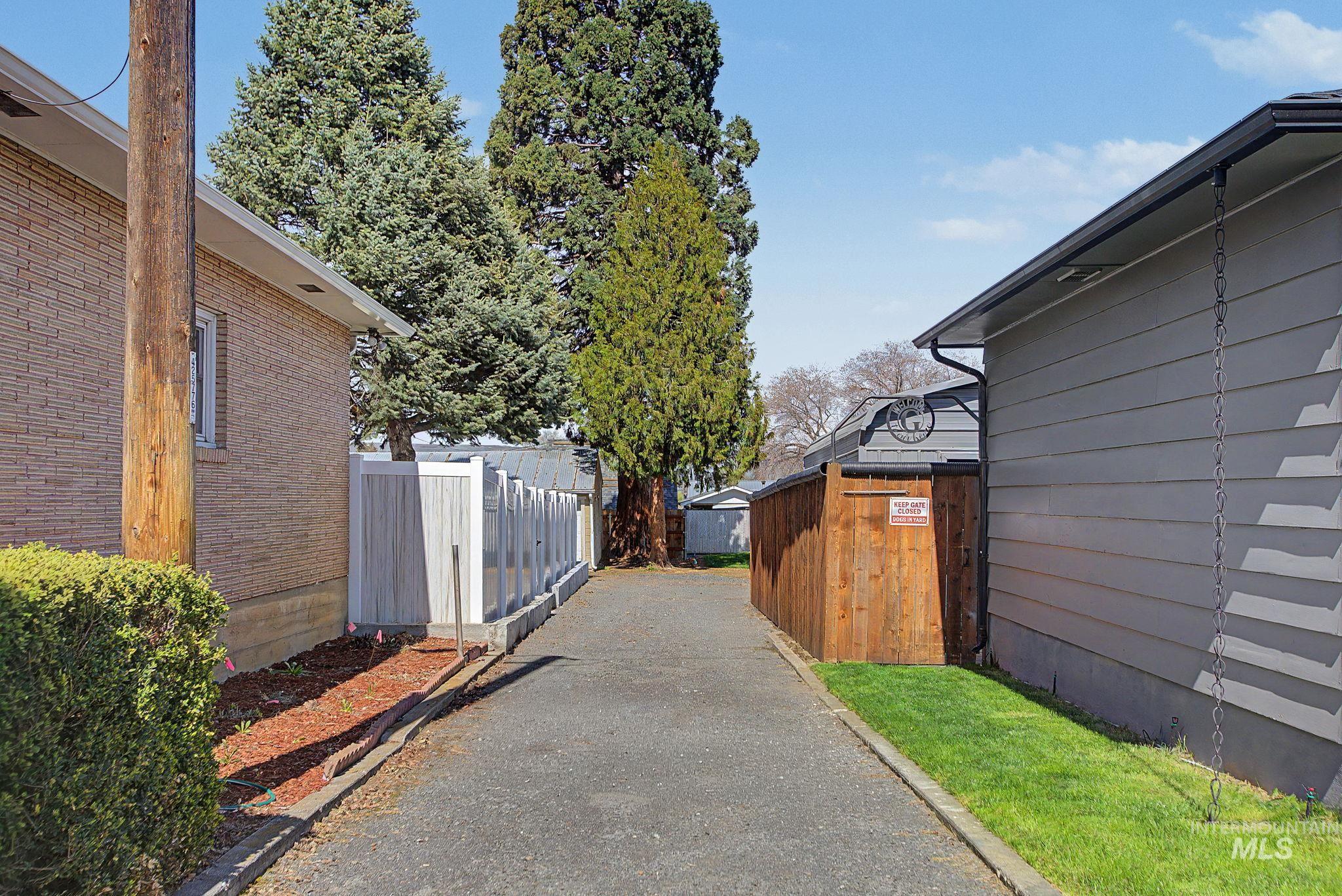 809 Bryden Avenue Lewiston, ID 83501 - Photo 40 of 42 View of property exterior