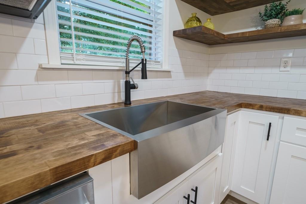 2359 Mark Trail Decatur, GA 30032 - Photo 11 of 32