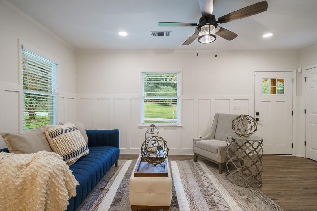 2359 Mark Trail Decatur, GA 30032 - Photo 3 of 32