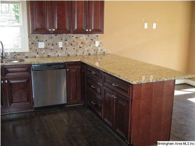 132 Windsor Circle Pelham, AL 35124 - Photo 9 of 32