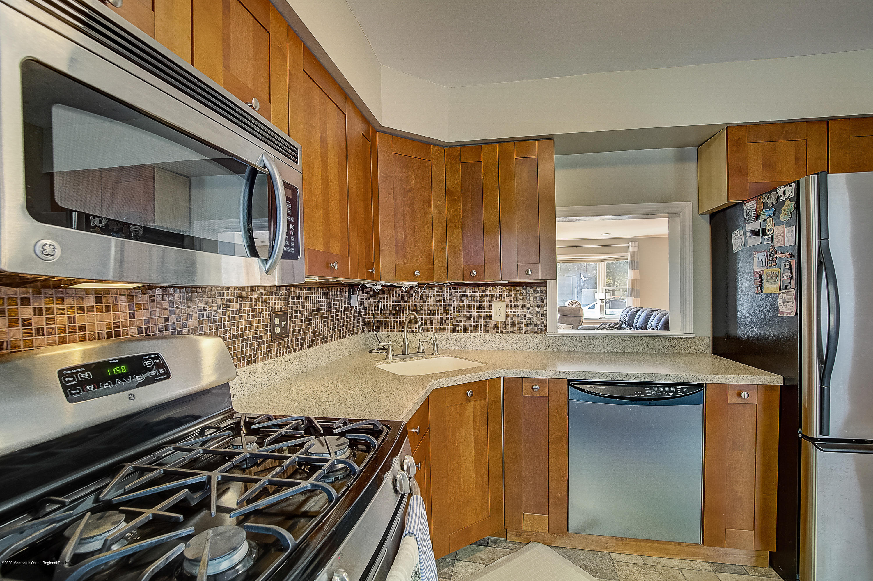 76 Rita Lane Jackson, NJ 08527 - Photo 10 of 29 13-Rita Ln-013