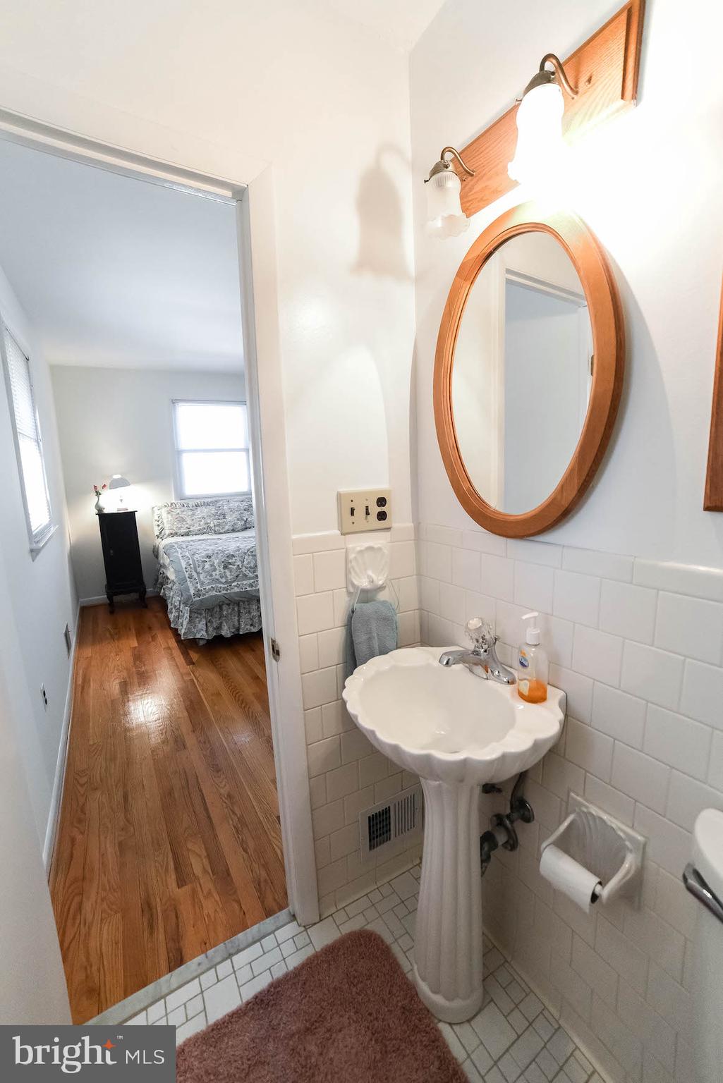 2805 Kingsway Road Fort Washington, MD 20744 - Photo 27 of 45 Bathroom