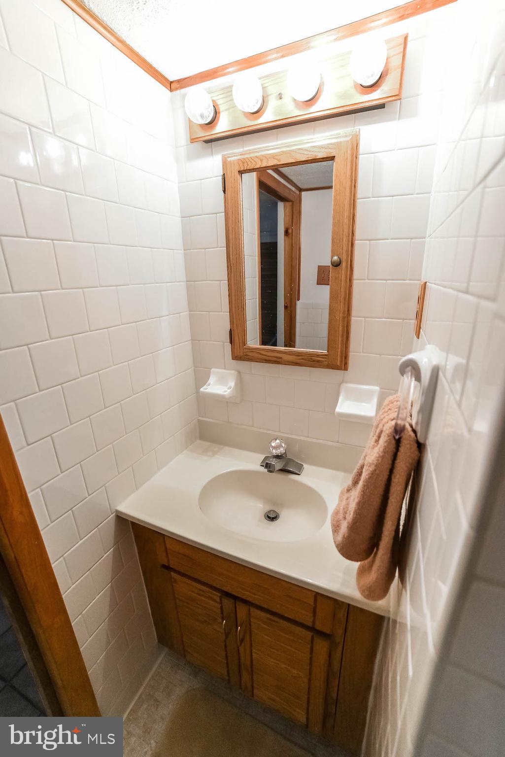 2805 Kingsway Road Fort Washington, MD 20744 - Photo 28 of 45 Bathroom