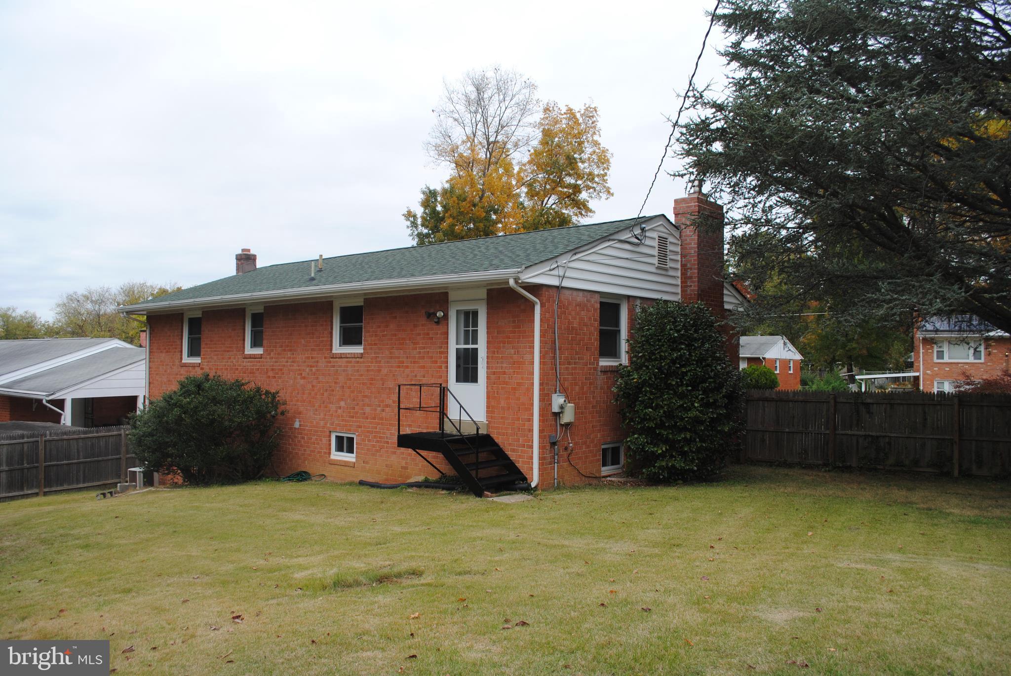 2805 Kingsway Road Fort Washington, MD 20744 - Photo 37 of 45 Rear Exterior