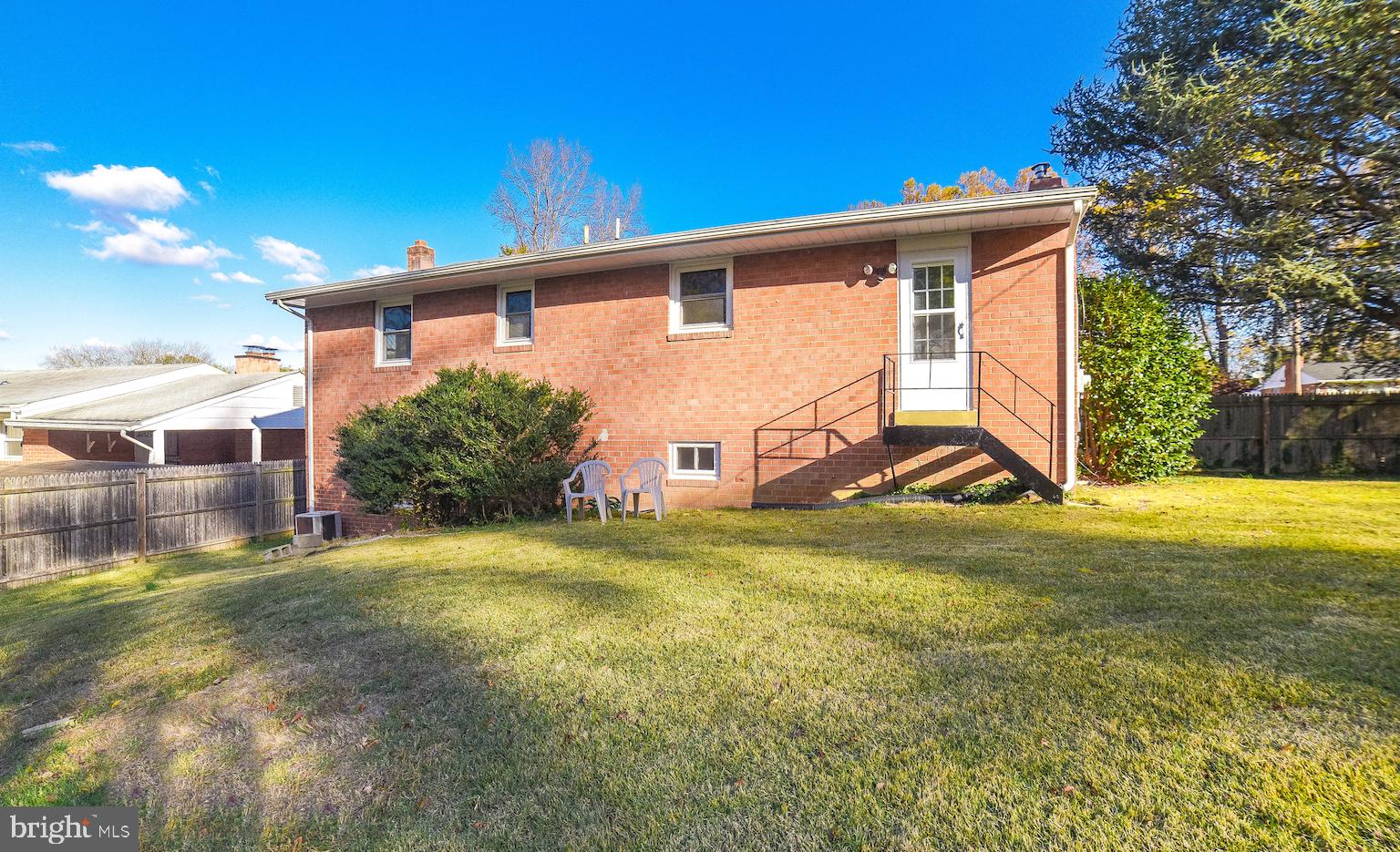 2805 Kingsway Road Fort Washington, MD 20744 - Photo 8 of 45 Rear Exterior