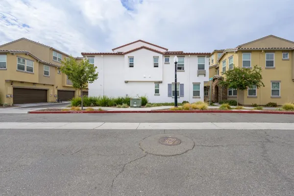 $490,000 | 2944 Valbonne Walk, Sacramento, CA 95834