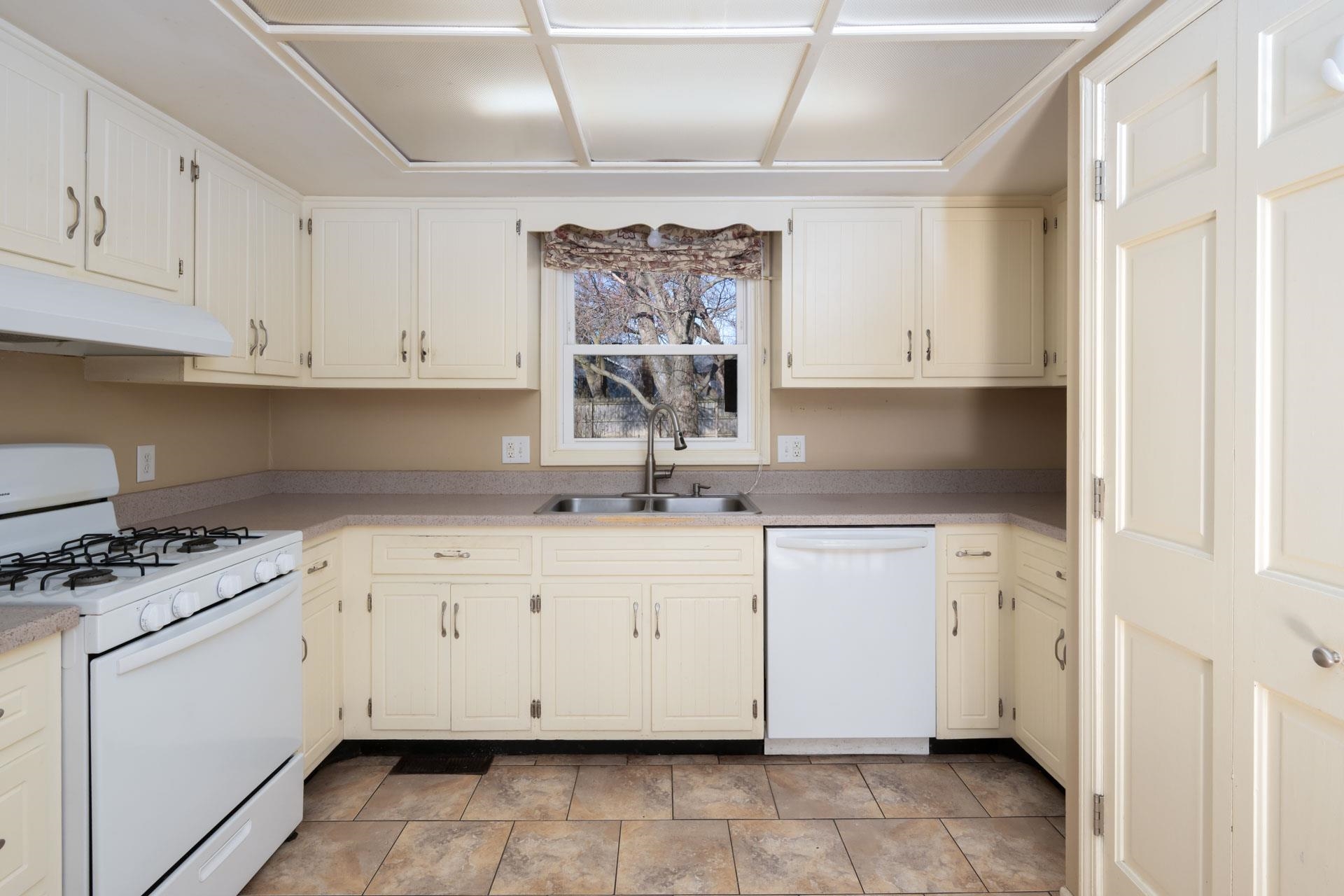 4518 Bridgetown Run Fort Wayne, IN 46804 - Photo 25 of 36