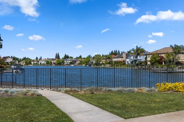 $899,900 | 891 Shore Breeze Drive, Sacramento, CA 95831