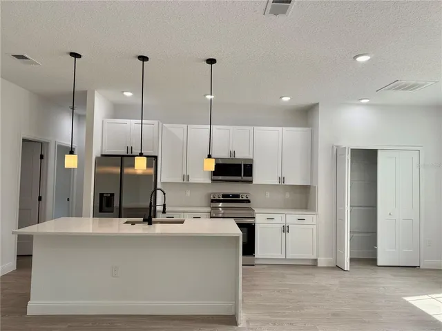 $2,200 | 1393 West Lorraine Drive, Citrus Springs, FL 34434