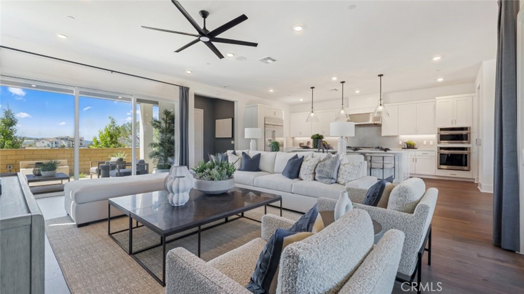 131 Junco Irvine, CA 92618 - Photo 8 of 54 Photos shown are of model only- not actual homesite.