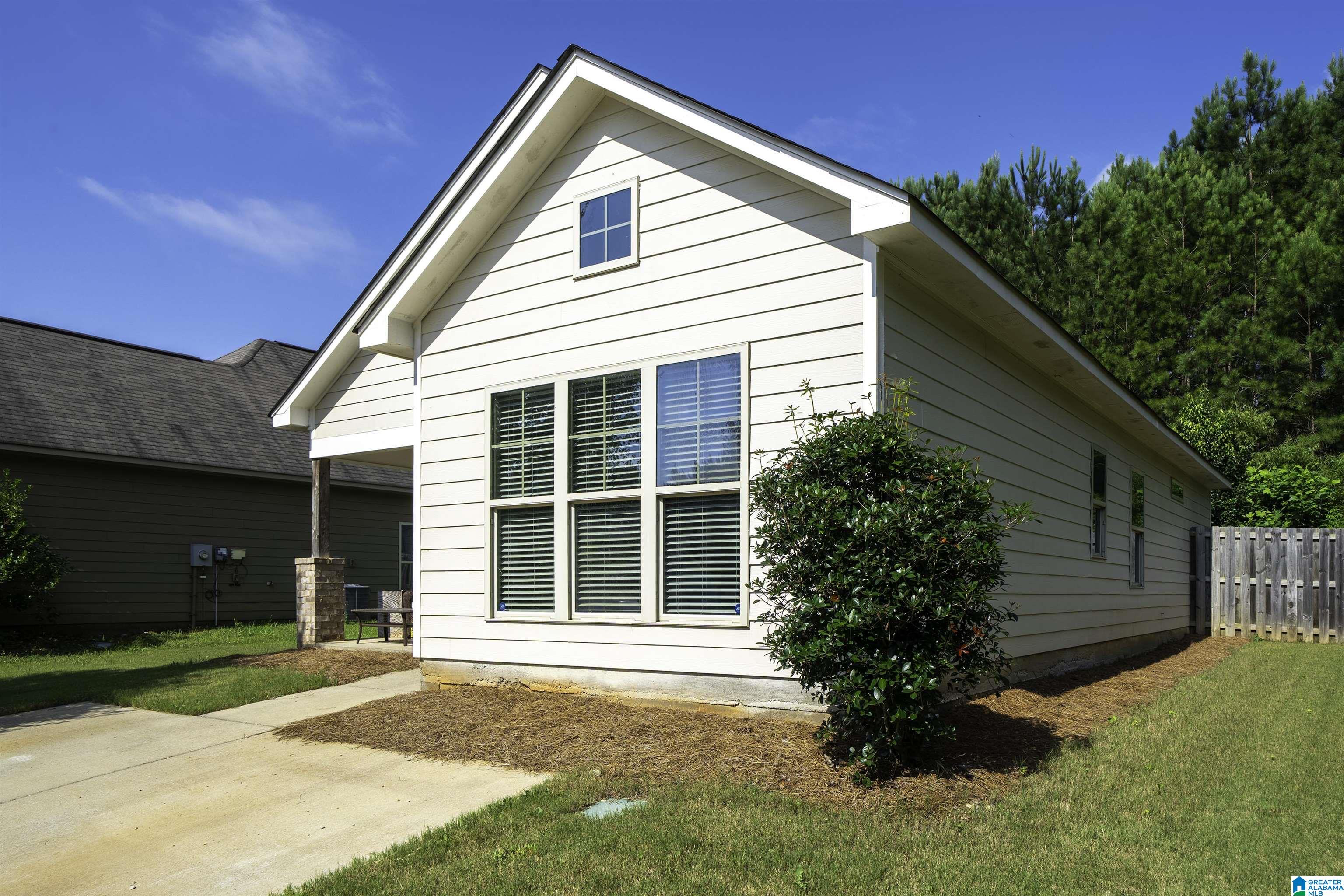 500 Briar Ridge Circle Odenville, AL 35120 - Photo 3 of 22