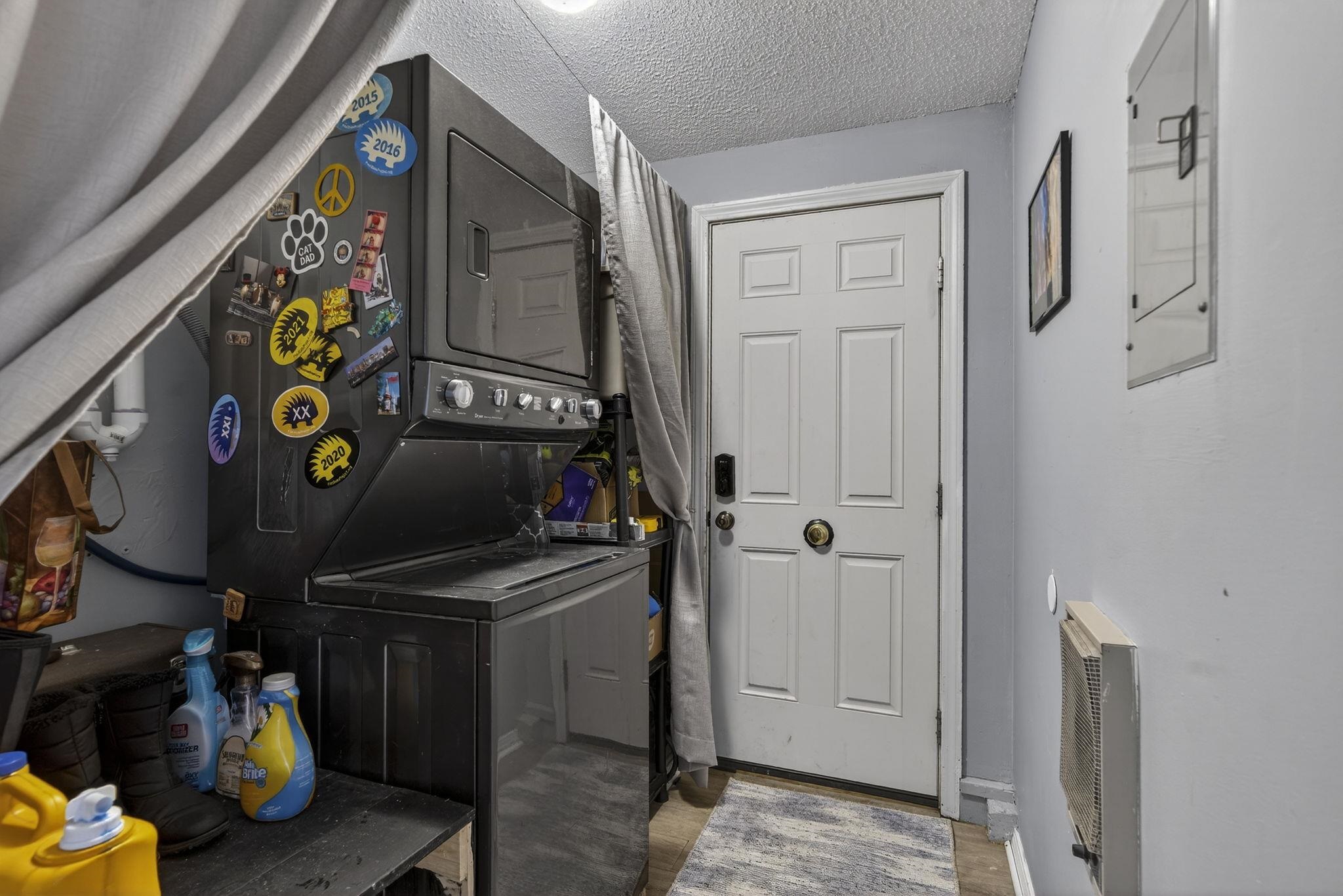 897 Mammoth Road, Unit 3 Manchester, NH 03104 - Photo 12 of 25