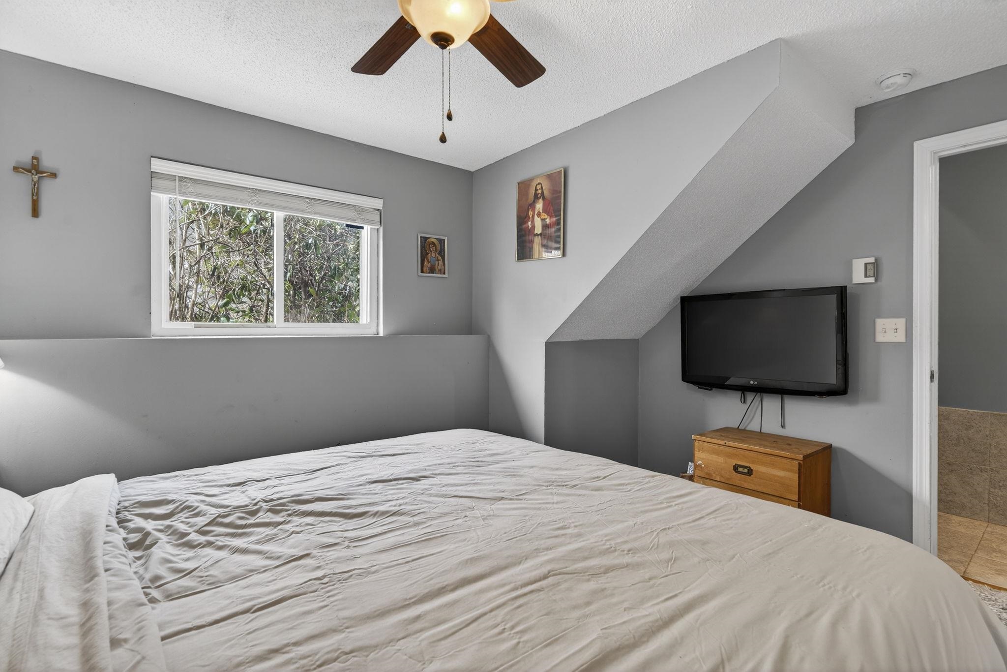 897 Mammoth Road, Unit 3 Manchester, NH 03104 - Photo 14 of 25