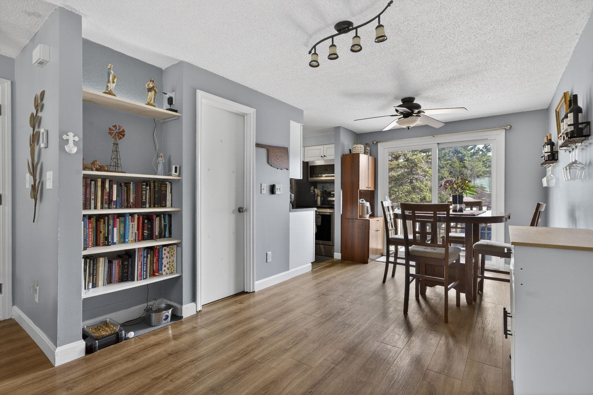 897 Mammoth Road, Unit 3 Manchester, NH 03104 - Photo 6 of 25