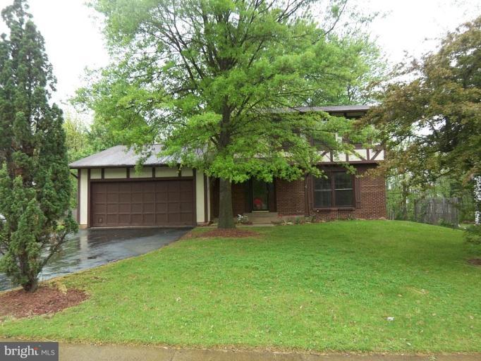 8934 Rolling Road Manassas, VA 20110 - Photo 1 of 7 Exterior (Main)