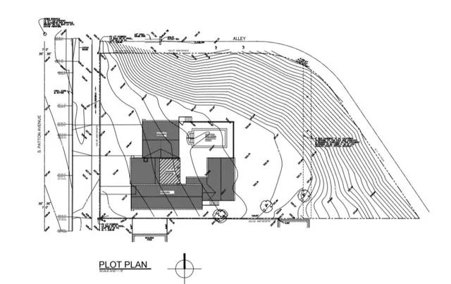 a view of a very nice looking building