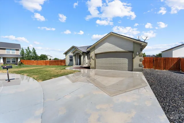 $343,000 | 760 Southwest Josephine Street, Mountain Home, ID 83647