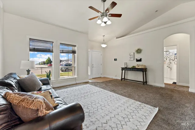 $343,000 | 760 Southwest Josephine Street, Mountain Home, ID 83647