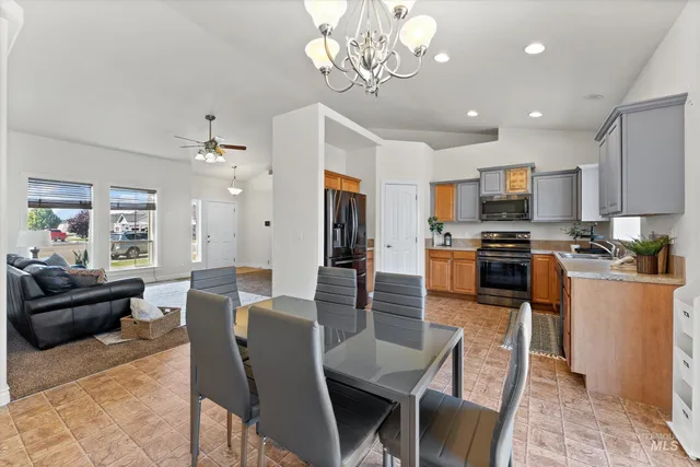 $343,000 | 760 Southwest Josephine Street, Mountain Home, ID 83647