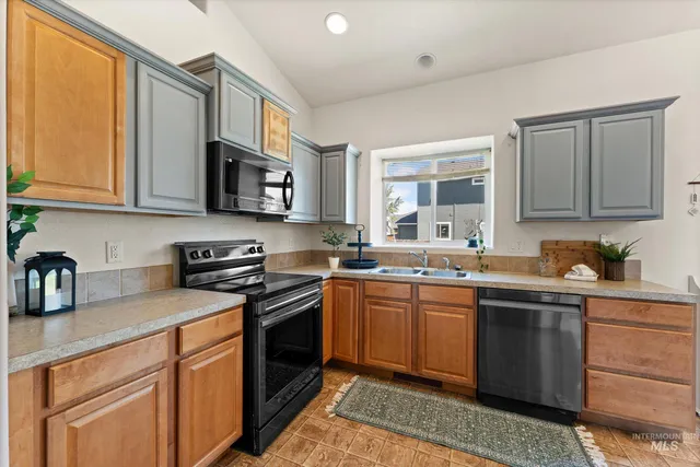 $343,000 | 760 Southwest Josephine Street, Mountain Home, ID 83647