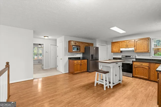 $425,000 | 115 Rockhurst Chase, Tyrone, GA 30290