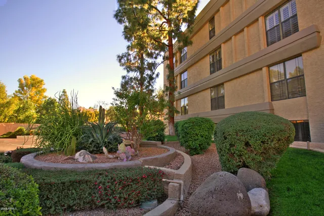 $2,200 | 5136 North 31st Place, Unit 631, Phoenix, AZ 85016