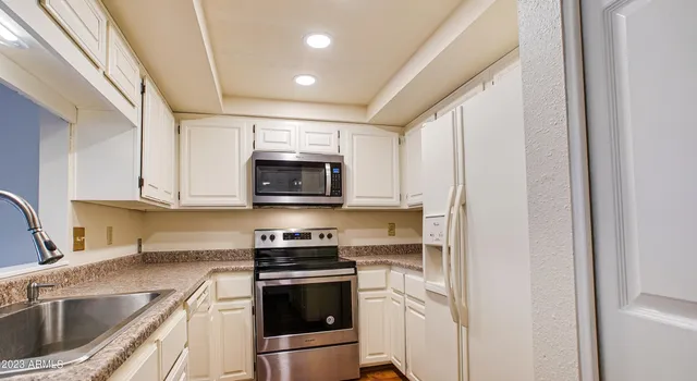 $2,200 | 5136 North 31st Place, Unit 631, Phoenix, AZ 85016