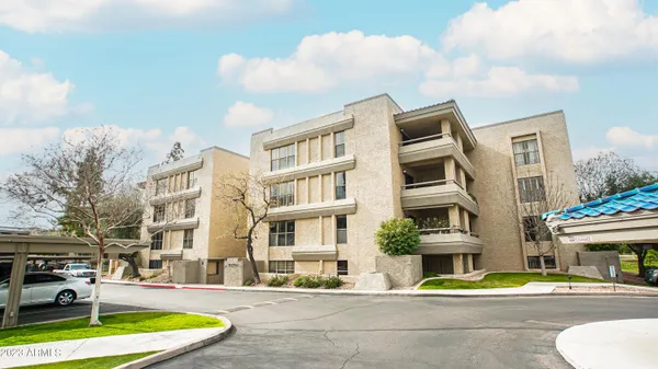 $1,900 | 5136 North 31st Place, Unit 631, Phoenix, AZ 85016