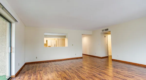 $1,900 | 5136 North 31st Place, Unit 631, Phoenix, AZ 85016