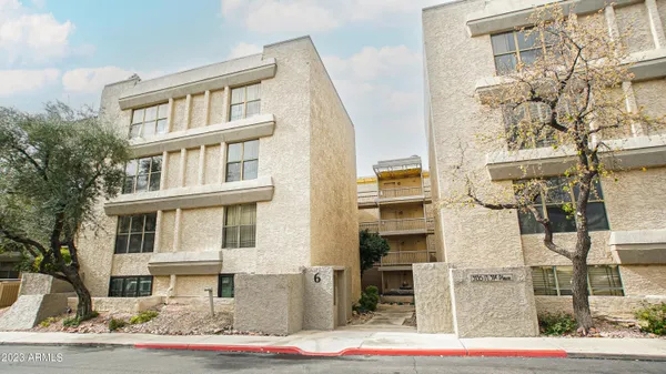 $1,900 | 5136 North 31st Place, Unit 631, Phoenix, AZ 85016