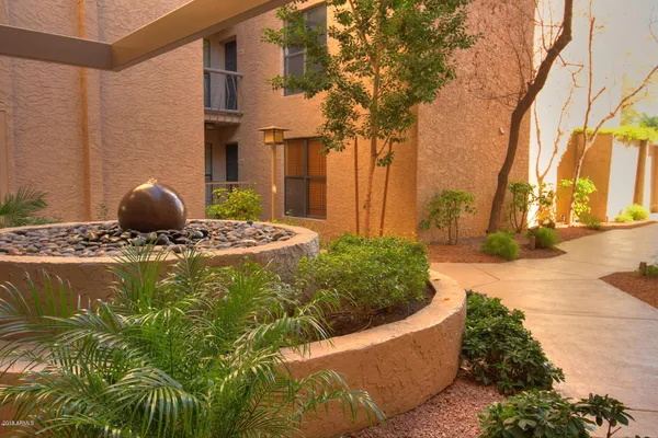 $1,900 | 5136 North 31st Place, Unit 631, Phoenix, AZ 85016