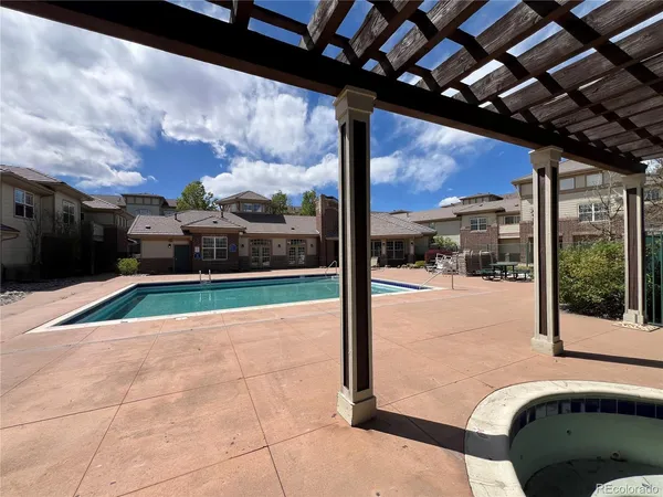 $2,500 | 3865 South Dayton Street, Unit 302, Aurora, CO 80014