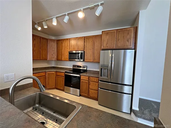 $2,500 | 3865 South Dayton Street, Unit 302, Aurora, CO 80014