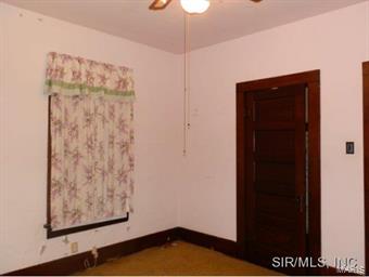 819 Water Street Butler, IL 62015 - Photo 20 of 24 Gallery Image 20