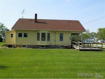819 Water Street Butler, IL 62015 - Photo 5 of 24 Gallery Image 5