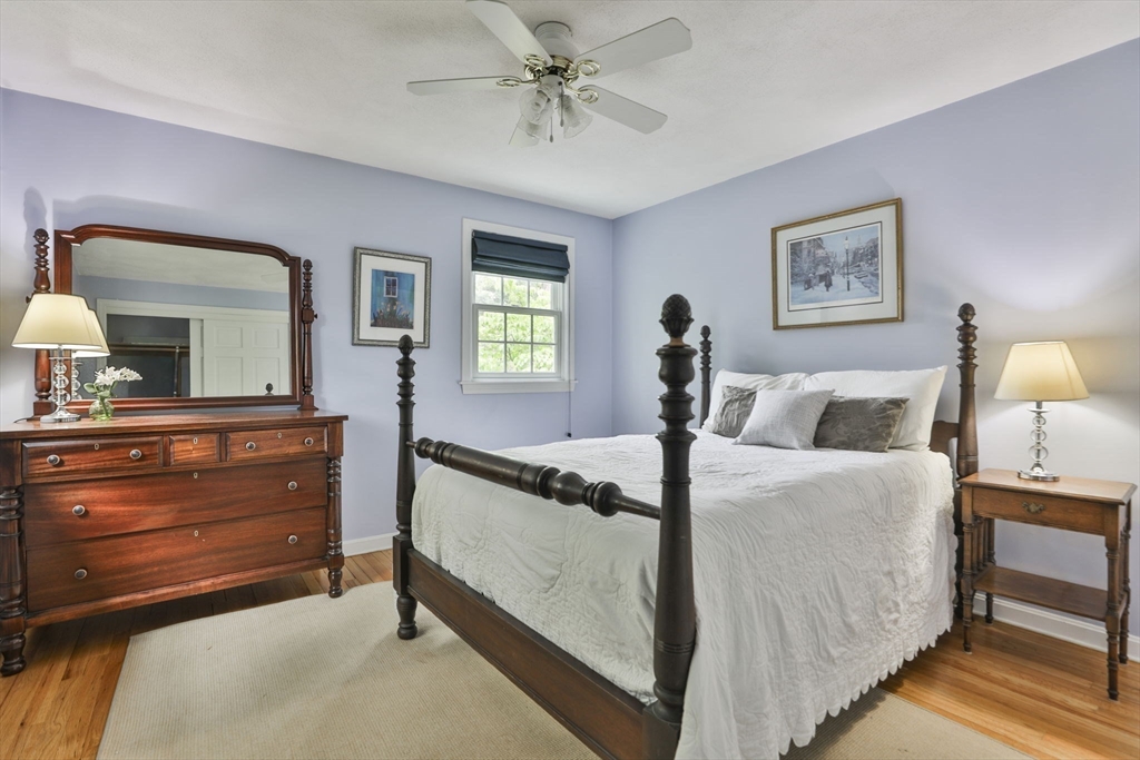 33 Reynolds Road Wakefield, MA 01880 - Photo 29 of 42