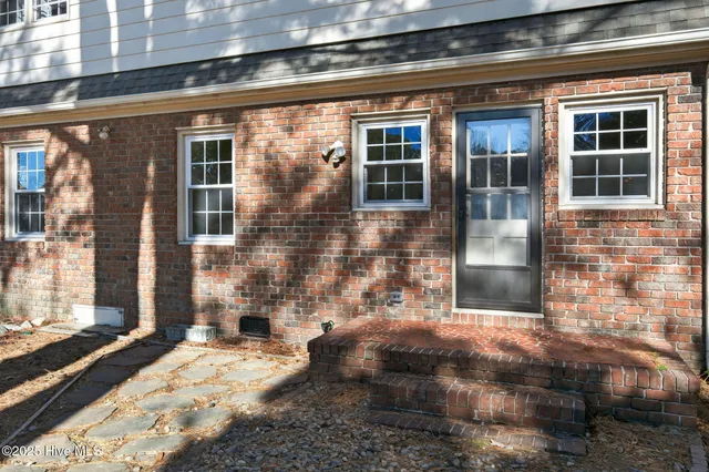 $280,000 | 1113 Knollwood Drive Northwest, Wilson, NC 27896