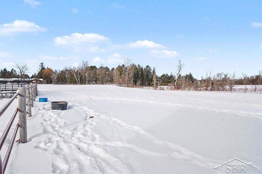 1409 Simmons Road West Branch, MI 48661 - Photo 21 of 32 50198718-436af28c-ac0d-439d-b2da-6bc397bc629b.JPG