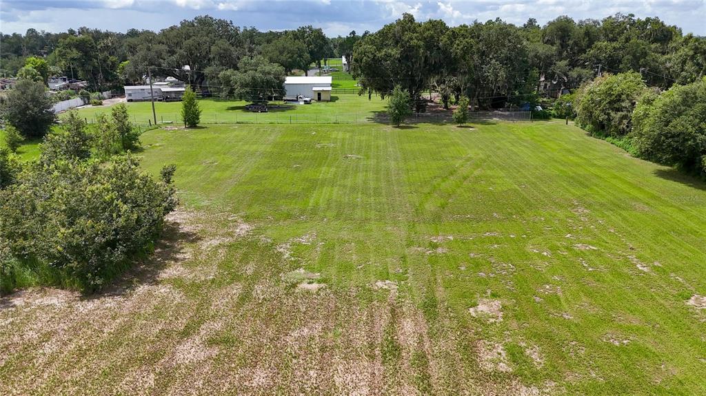 2452 Welcome Road Lithia, FL 33547 - Photo 40 of 61 Gallery Image 40