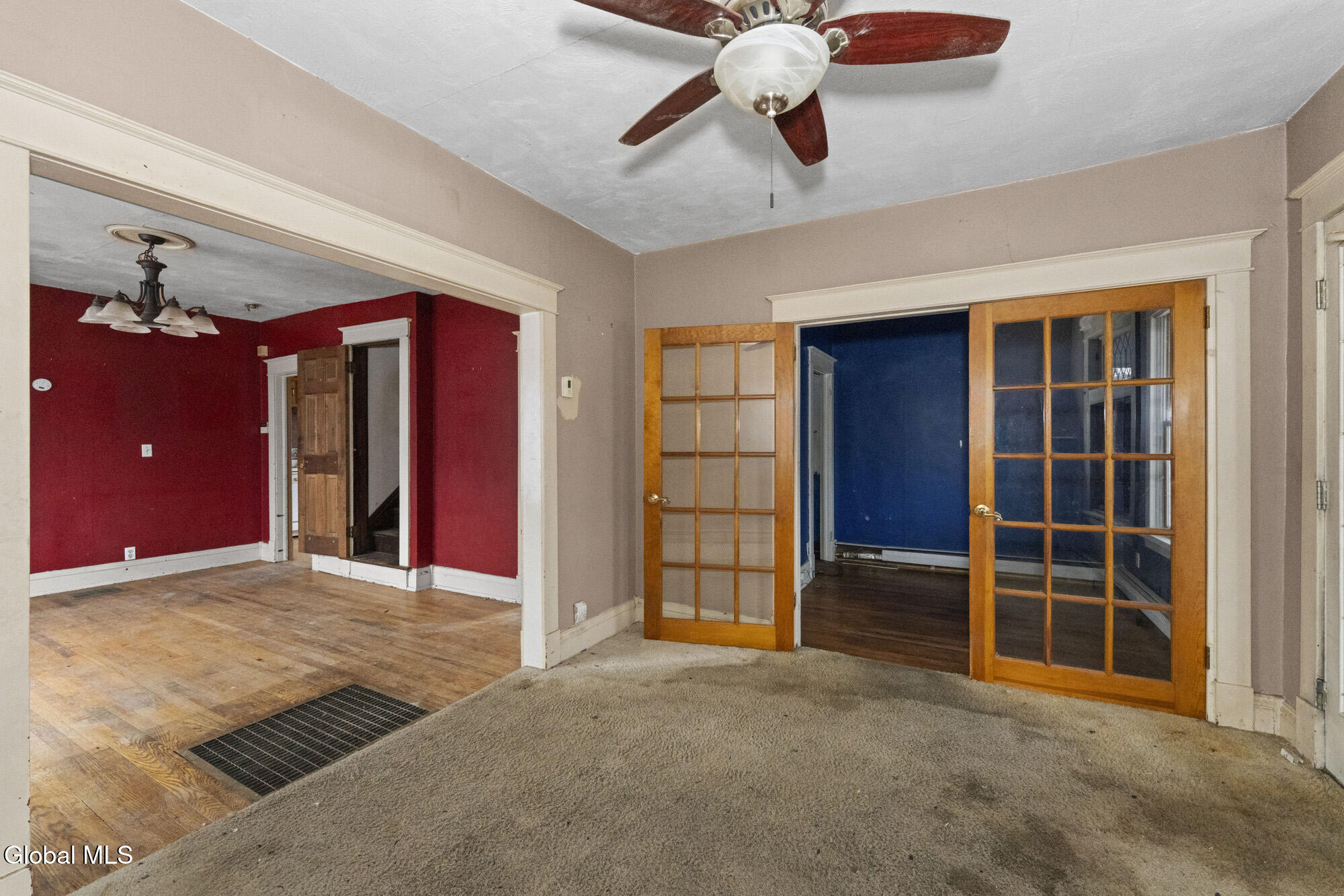 1498 2nd Street Rensselaer, NY 12144 - Photo 6 of 32 2 Livingroom 2