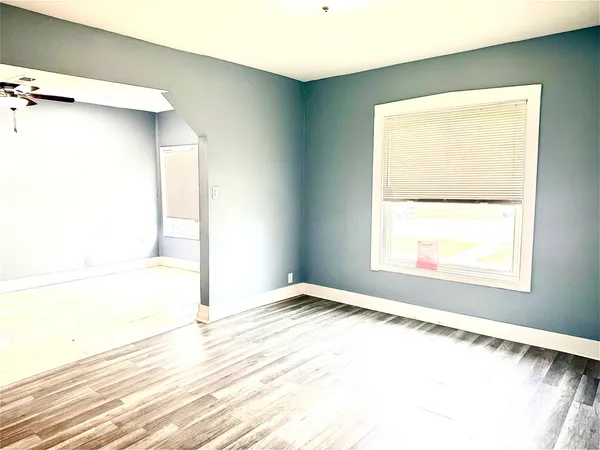 $294,900 | 324 22nd Avenue, Bellwood, IL 60104