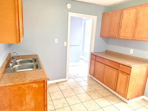 $294,900 | 324 22nd Avenue, Bellwood, IL 60104