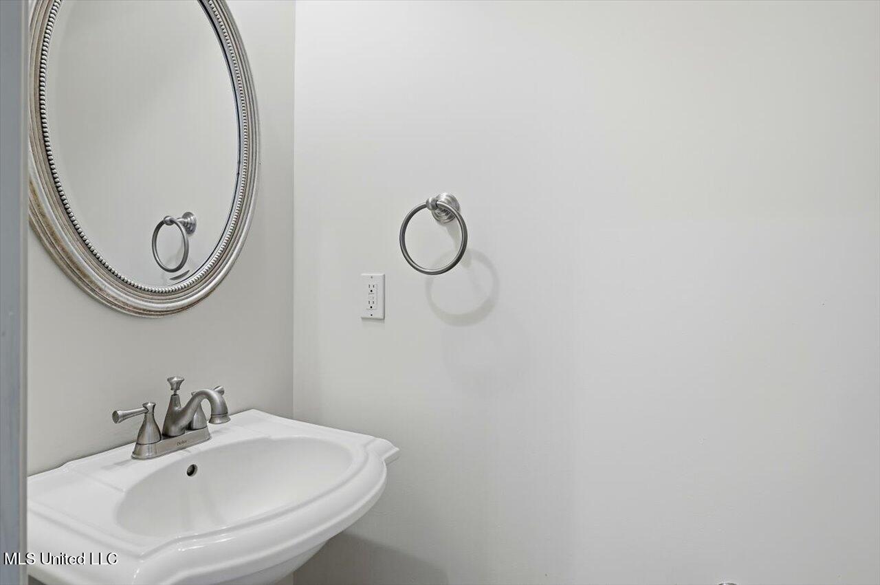 134 Hampton Chase Madison, MS 39110 - Photo 22 of 36 23-134 Hampton Chase _ Home Tours MS