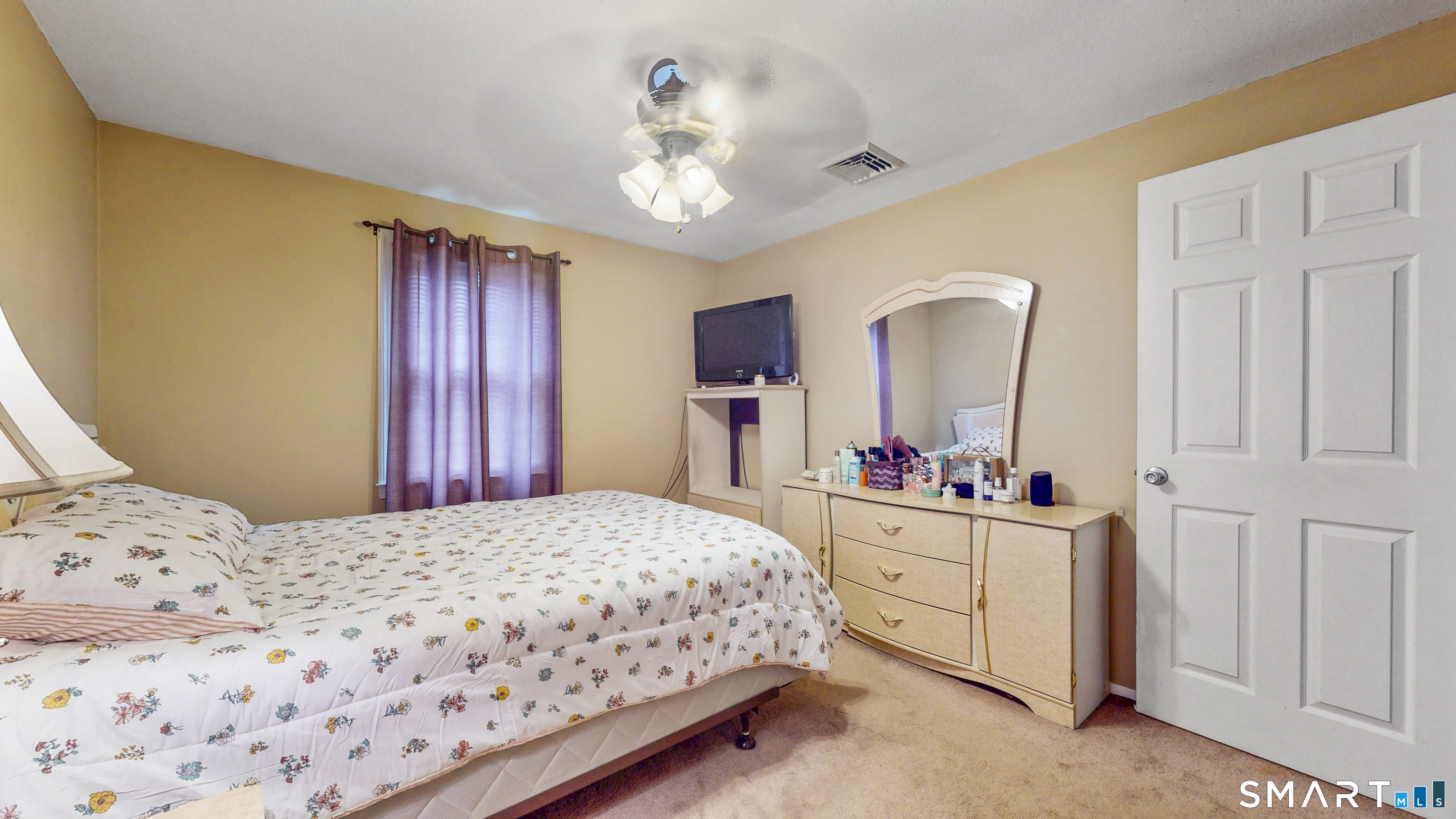 126 Cartpath Drive Meriden, CT 06450 - Photo 18 of 28