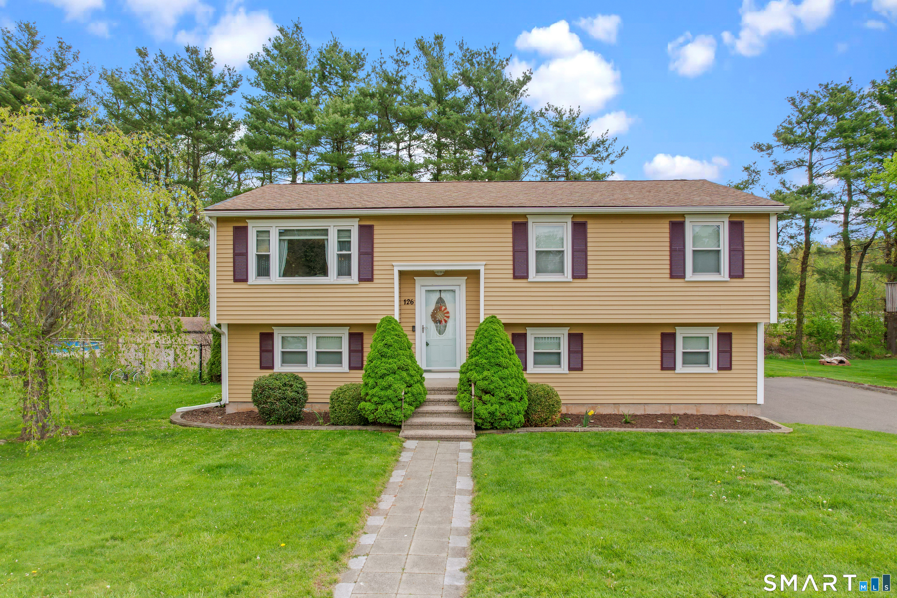 126 Cartpath Drive Meriden, CT 06450 - Photo 6 of 28