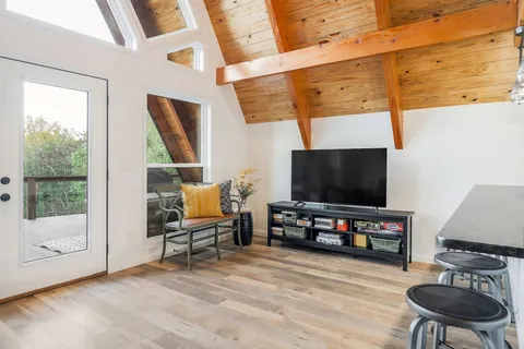 $489,000 | 825 Hunters Landing Lane, Smithville, TN 37166