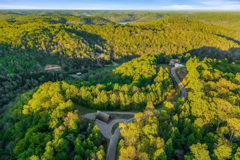 $489,000 | 825 Hunters Landing Lane, Smithville, TN 37166