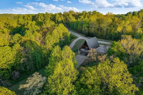 $489,000 | 825 Hunters Landing Lane, Smithville, TN 37166